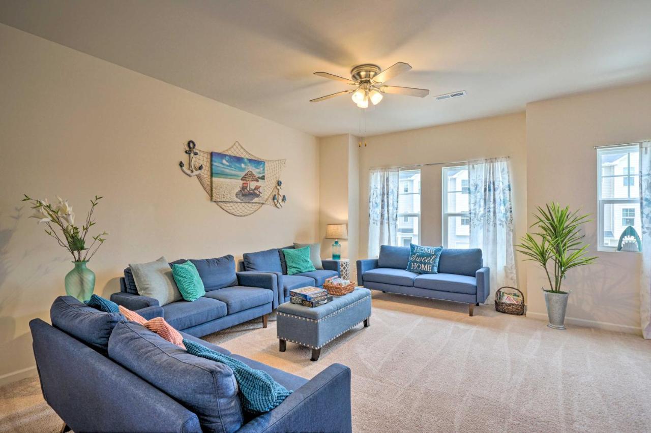 Modern Coastal Condo With Patio 1 Mi To Beaches! Carolina Beach Exterior foto